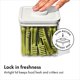 thumbnail image 2 of Recipiente OXO para alimentos de mascotas 1,0 L gris Whisker, 2 of 6