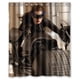 thumbnail image 1 of Cortina de ducha con diseño de Catwoman de Anne Hathaway, con ganchos, 152 x 183 cm, 1 of 3