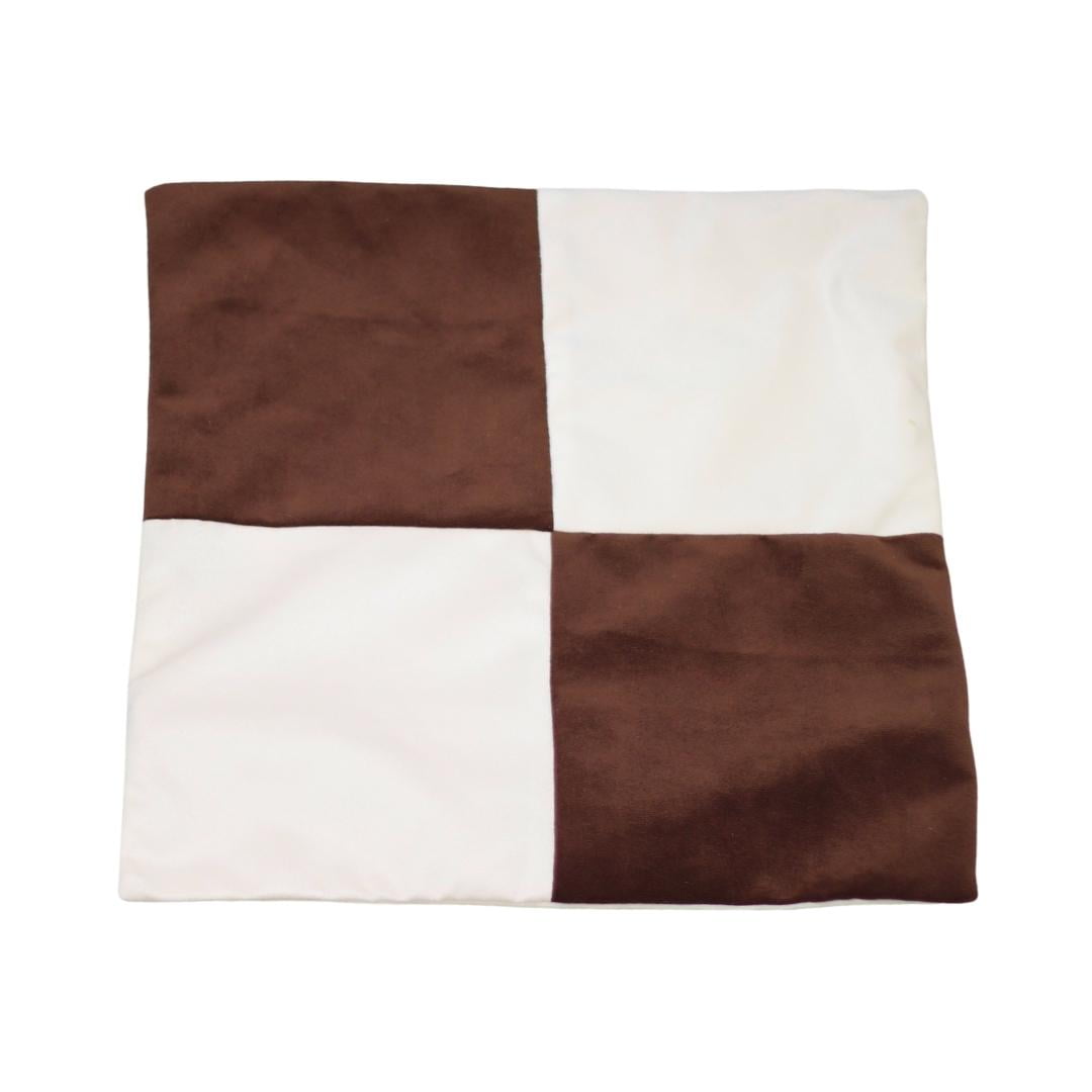 Máxima Design - Funda Cojín Gabriela Café Moro Blanco Felpa 50x50 Cm