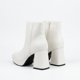thumbnail image 4 of Botín Mujer Ecocuero Taco Cuadrado y Plataforma Y885 Blanco, 4 of 5