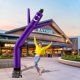 thumbnail image 4 of Tubo inflable LookOurway Air Dancers para hombre, 3 m con ventilador, color morado, 4 of 5