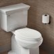 thumbnail image 2 of Asiento de inodoro KOHLER Cachet Nightlight alargado blanco 75796-RL-0, 2 of 9