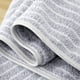 thumbnail image 4 of Set de 8 Toallas Rayadas Ultra Absorbentes – Estilo Spa Gris, 4 of 5