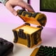 thumbnail image 5 of Luz con sonido del cofre de botín de Fortnite de Paladone a pilas, 5 of 7