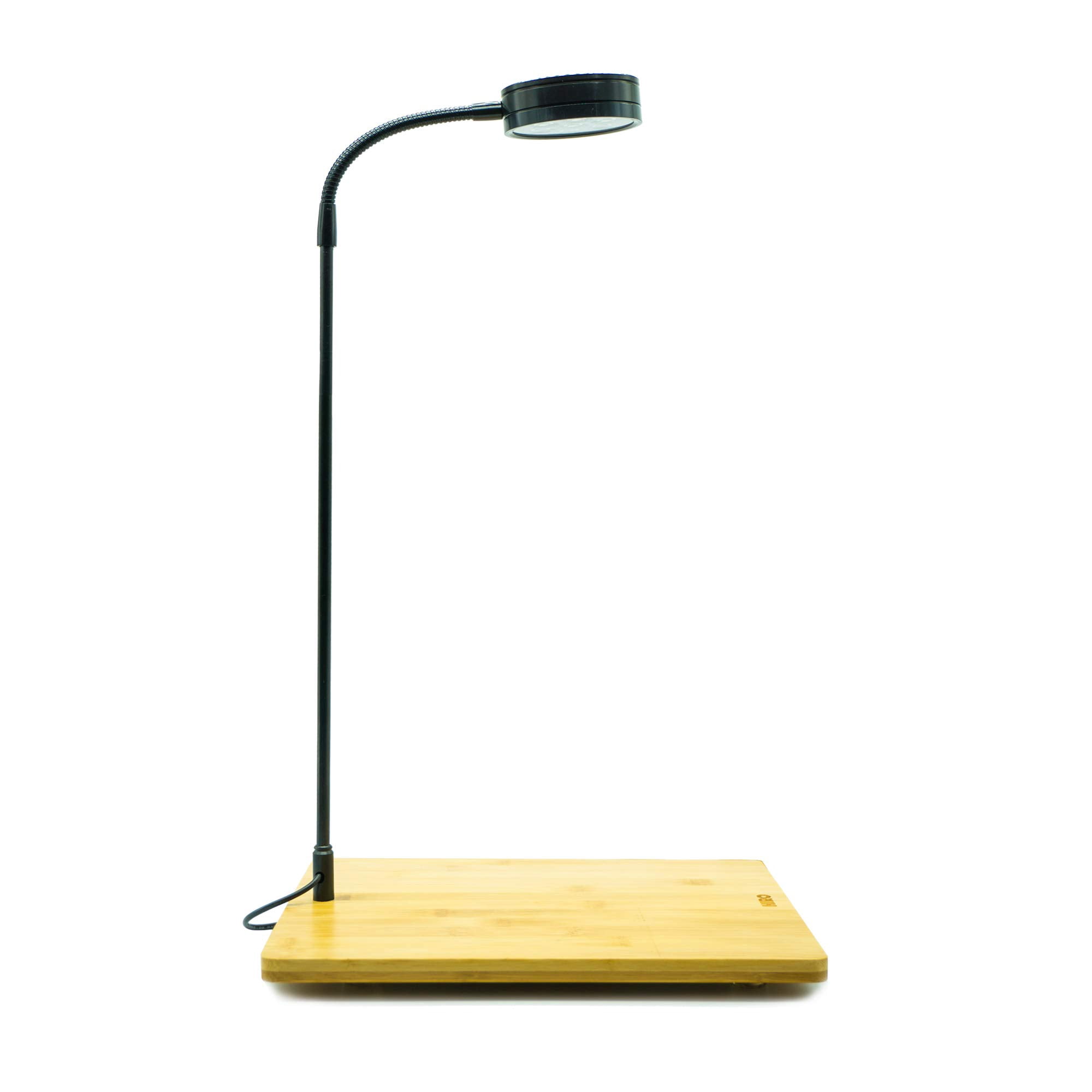 Luz LED HIRO AQUATICS 9W de Espectro Completo con Bambú