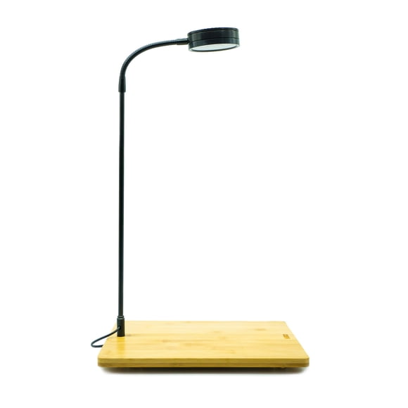 Luz LED HIRO AQUATICS 9W de Espectro Completo con Bambú