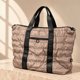 thumbnail image 1 of Bolso Tote Puffer Mujer Grande 25l Acolchado Nylon Viaje Gym Cafe, 1 of 3