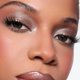 thumbnail image 2 of Sombra de ojos líquida Sacheu STAY-N, construible y difuminable, 2 of 9