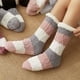 thumbnail image 4 of Calcetines cálidos para mujer, medias a rayas, de invierno, suaves, bonitos y gruesos, para el suelo, zapatillas de casa, 4 of 5