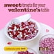thumbnail image 4 of Bolsa de regalo de chocolate M&M'S para el Día de San Valentín, 907 g, rojo, rosa y blanco, 4 of 9