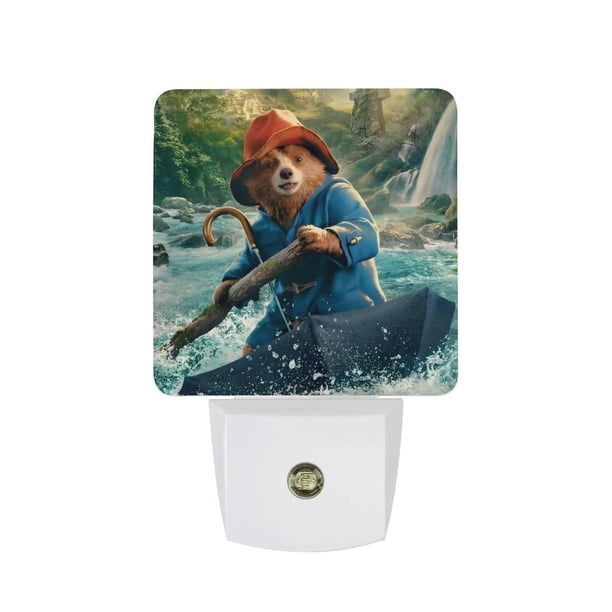 Oso Paddington Luz nocturna LED con sensor de anochecer a amanecer para dormitorio, baño, pasillo, escaleras - Lámpara LED nocturna de enchufe, 0.5W - 1 pieza