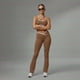thumbnail image 2 of Conjunto Deportivo Mujer Flare Top y Leggings, 2 of 3