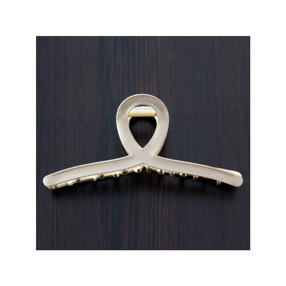 Lia Victoria - Traba Metálica Garra Tiburón Para Cabello Resina Nude