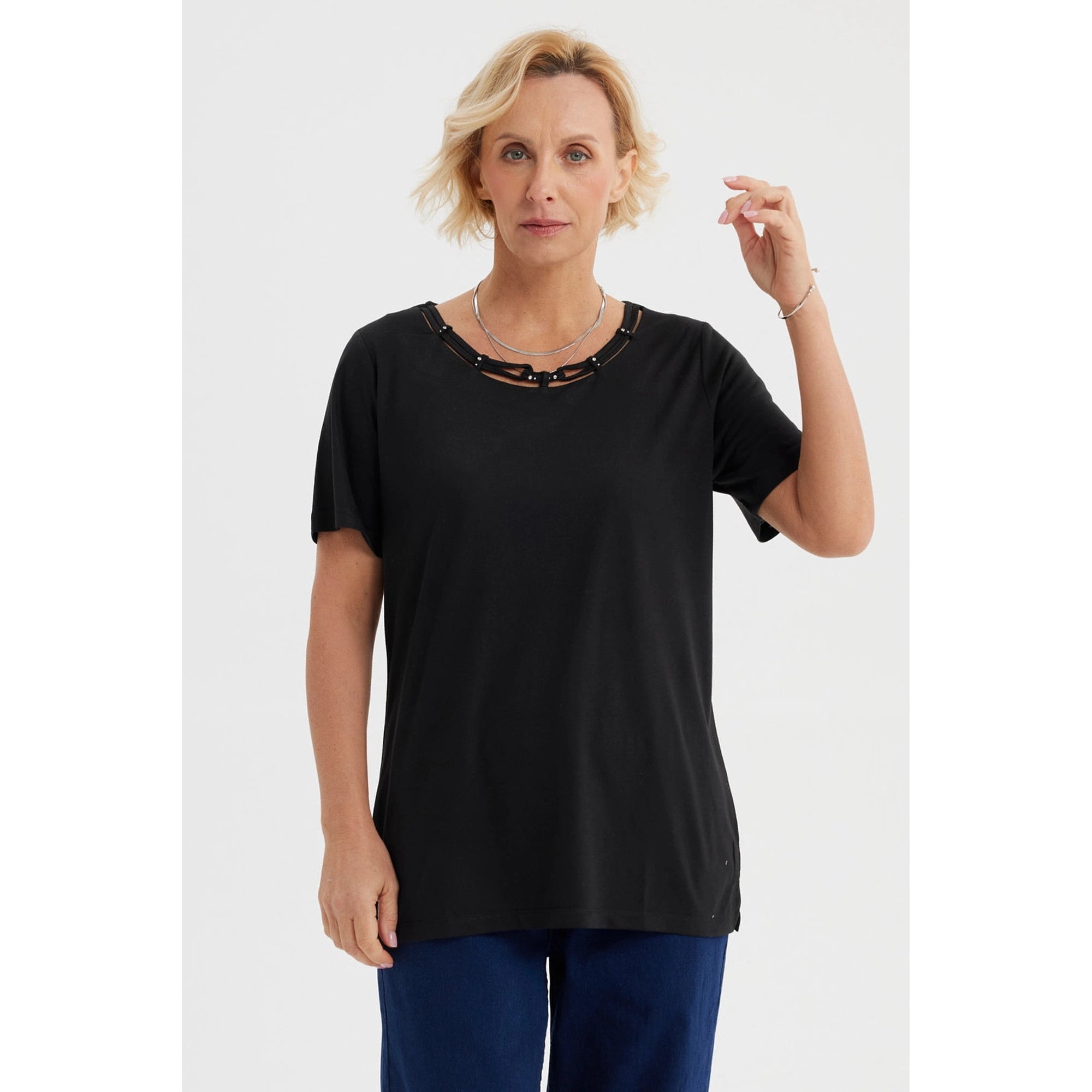 Fashionspark - Polera Mujer Detalle Cuello Negro