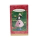 thumbnail image 2 of Adorno Hallmark Barbie de los años 50 para colgar en perfecto estado, 10 cm, 2 of 2