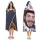 thumbnail image 3 of Posty Austin Post Malone (2) Manta Capa con Capucha Anti-Bolitas, Manta de Lana Ártica Suave, Manta Portátil de Felpa Ligera y Lujosa, Poncho para Siesta en Casa y Oficina, 100*130cm, 3 of 6