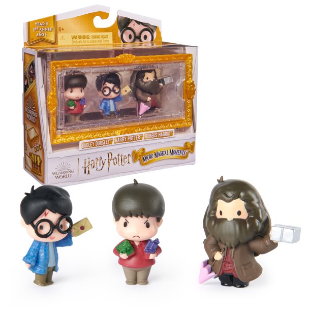 Set de figuras de acción con micromomentos mágicos de Harry Potter de Wizarding World con exclusivos personajes de Harry, Hagrid, Dudley y vitrina