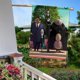 thumbnail image 5 of La Familia Addams 3-bandera de jardín temática. Regalo perfecto para fans, amigos y familiares, ideal para actividades al aire libre y decoración de fiestas.28CM*45CM, 5 of 5