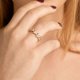 thumbnail image 4 of ANILLO Hey Harper Dorado con Baño de Oro, Resistente al Agua y Apilable, 4 of 4