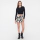 thumbnail image 4 of Falda Mujer Mini Gabardina Print Cow Blanco Corona, 4 of 5