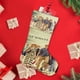 thumbnail image 4 of El Loto Blanco Tema: Calcetines de Navidad, fino lino blanco para colgar en escaleras y chimenea, decoración navideña para el hogar, regalo de Navidad. 45cm × 32cm, 4 of 5
