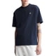 thumbnail image 1 of Camiseta Calvin Klein para hombre de corte relajado con monograma oscuro, 1 of 4