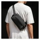 thumbnail image 3 of Tomtoc Bolso Sling Explorer-T21 S para NS/ iPad Mini - Negro, 3 of 3