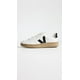 thumbnail image 3 of Zapatillas Veja V-12 para hombre extra blancas y negras Dune, talla 13 EE. UU., 3 of 3