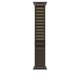 thumbnail image 1 of Banda Alpine Loop para Apple Watch 49 mm en Oliva Oscuro y Titanio Negro – Talla L, 1 of 3