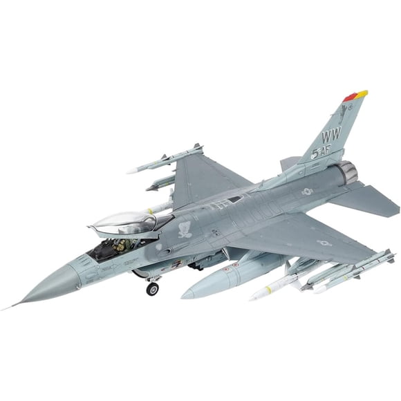 Maqueta Tamiya F-16CJ, avión a escala 1:48