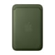 thumbnail image 1 of Billetera FineWoven con MagSafe de Apple en Verde Musgo, 1 of 5