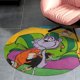 thumbnail image 4 of El Gran Show de Grape Ape Alfombra Redonda de Felpa Coral, Antideslizante, No Desprende Pelusas, Lavable y Duradera para Salón, Dormitorio y Habitación de Niños 60cm, 4 of 6