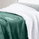 thumbnail image 3 of Manta Genteele Sherpa, supersuave, 260 x 230 cm, color verde cazador, 3 of 6