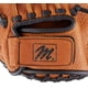 thumbnail image 5 of Guantes de béisbol para entrenamiento en el campo de juego MacGregor, color marrón, 5 of 5
