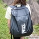 thumbnail image 2 of Bolsa tipo cuerda PETZL KLIFF 36 L para escalada deportiva con lona extraíble, 2 of 4