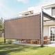 thumbnail image 1 of Tela parasol VEVOR 90% 140 GSM HDPE 2,4 x 3,6 m, color marrón, 1 of 9