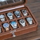 thumbnail image 5 of Caja de relojes ROTHWELL de 12 compartimentos en cuero color tostado/marrón, 5 of 9
