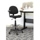 thumbnail image 2 of Silla de dibujo Boss Office Products Ergonomic Works negra, 2 of 8
