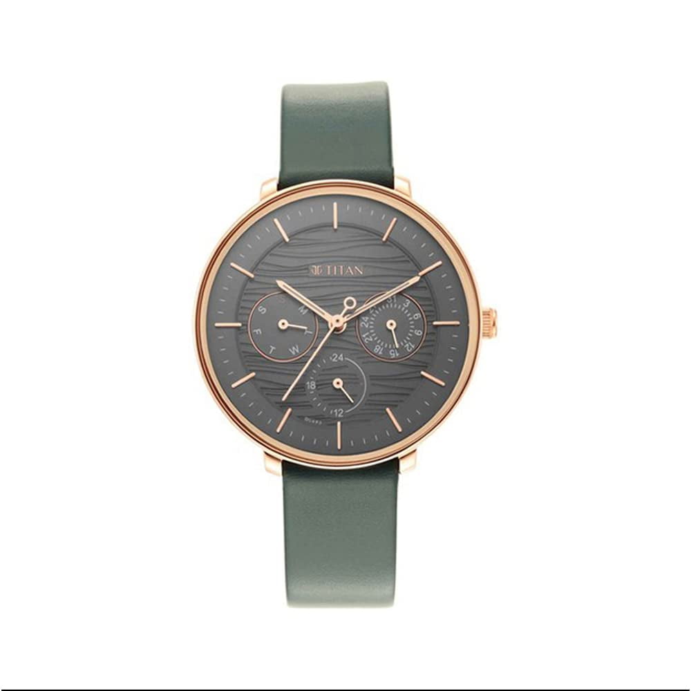 Reloj Titan Nm2576ym01 Analógico Para Mujer Con Esfera Beige