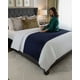 thumbnail image 3 of Piecera de Cama Plush Premium Confort Termico, 3 of 6