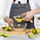 thumbnail image 5 of Exprimidor de zumo de cítricos KitchenAid, limón/lima, 20 cm, 5 of 6