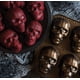 thumbnail image 2 of Sartén para tartas Bakeware Nordic Ware con forma de calavera embrujada, color bronce, 2 of 9