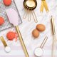 thumbnail image 4 of Juego de utensilios de cocina STYLED SETTINGS dorado y rosa con soporte, 4 of 7