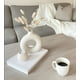 thumbnail image 2 of Jarrón Florero Cerámica Blanca Decoración Moderna 15,5cm Jhn, 2 of 3