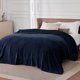 thumbnail image 5 of Manta de cama de forro polar azul marino, tamaño queen, suave, 230 x 230 cm, 5 of 6