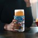 thumbnail image 4 of Frosty el Muñeco de Nieve Funda enfriadora de latas, aislante de bebidas para mantener frías o calientes, funda térmica plegable para latas, portabebidas reutilizable, 4 of 6