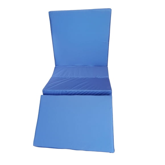 Colchón Clínico con pliegues y efecto memoria, posee funda impermeable