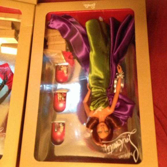 Muñeca Barbie Mattel Christian Louboutin Anemone Gold Label