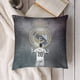 thumbnail image 4 of Vinícius JúniorFundas de almohada de terciopelo con tema, regalos de funda de almohada, decoración para el hogar, cojín de lanzar, regalo de cumpleaños para fans y parejas. 50*50cm., 4 of 6