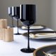 thumbnail image 2 of Juego de 25 copas de vino negras de plástico, elegantes, con tallo, 12 onzas, 2 of 5